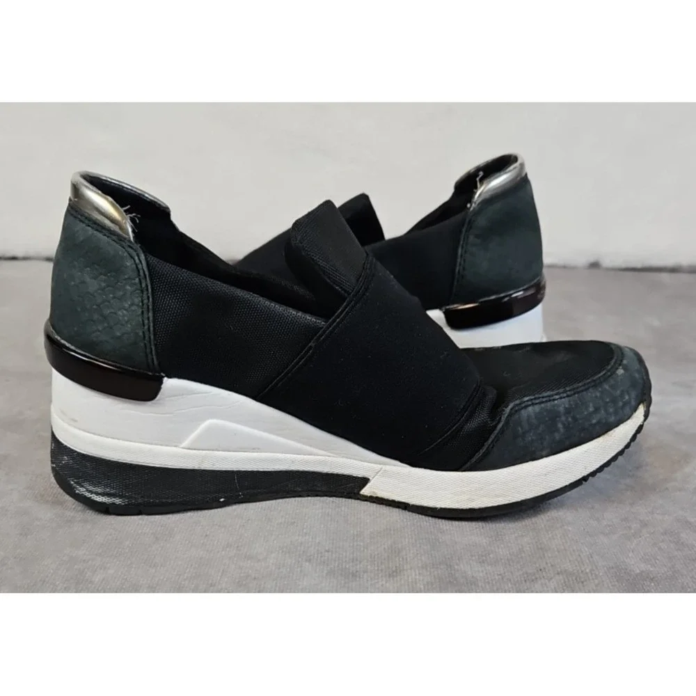 Michael Kors Women's Size 6 Black Wedge